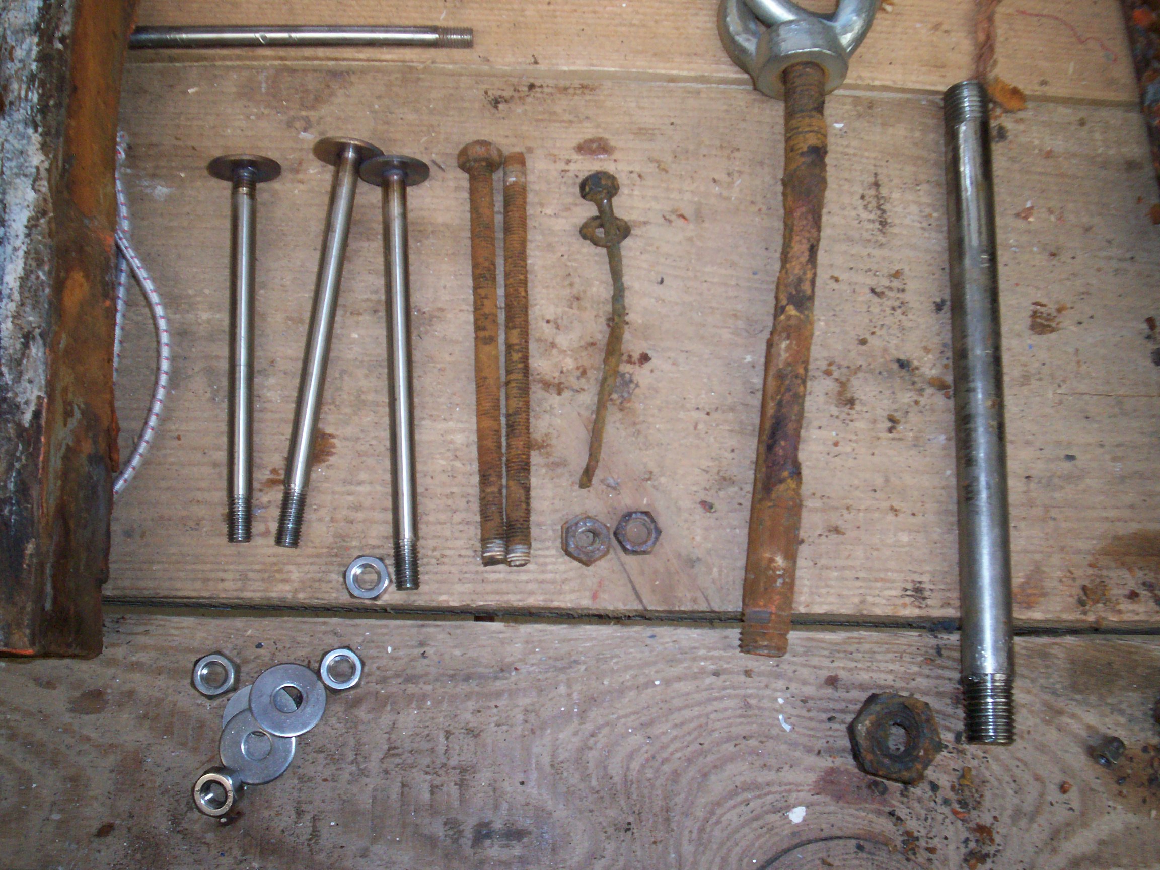 alte und neue Bolzen