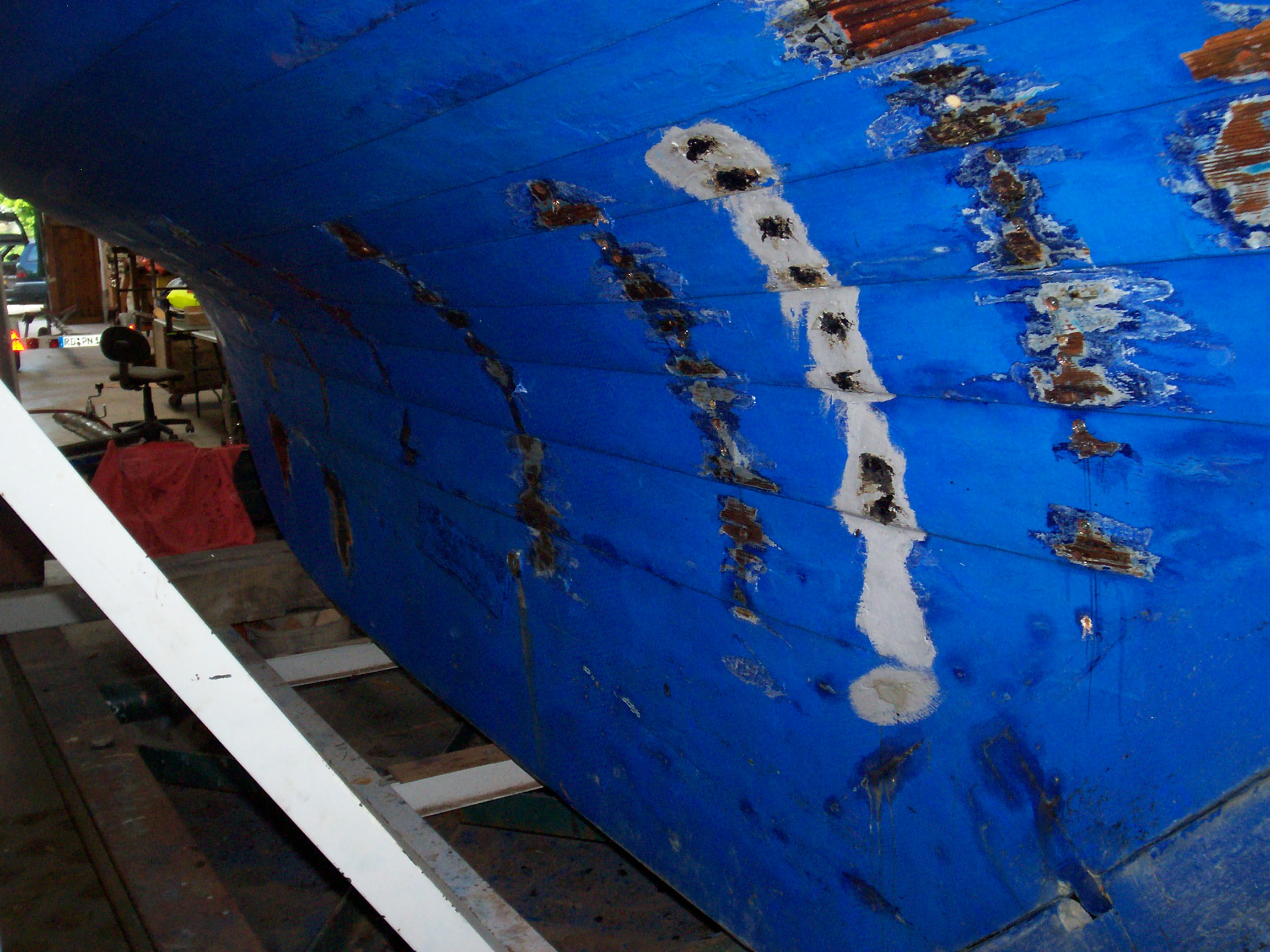 zusätzliche Verschraubung der Bodenwrangen